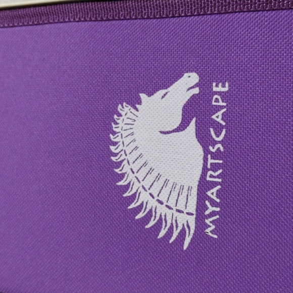 Myartscape paint brushes and carrying case. - Picture 7 of 8